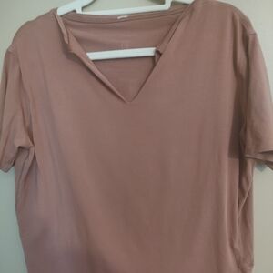 Lululemon V Neck Tee Size 8
